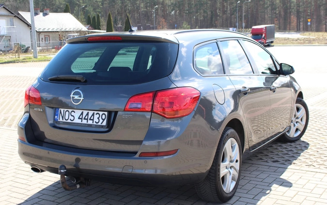 Opel Astra cena 19950 przebieg: 232000, rok produkcji 2011 z Olsztyn małe 121